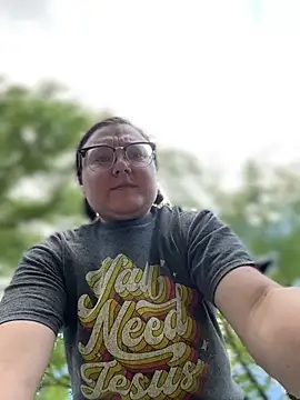 HTXBELLE online show from March 26, 2026, 6:02 pm