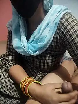 indian couple4 online show from November 5, 2025, 1:27 am