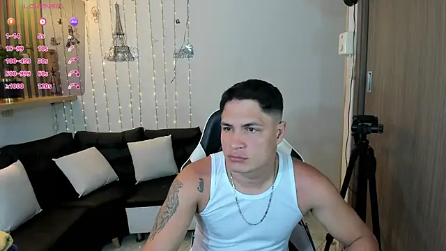 SaraClub JY online show from April 1, 2026, 1:17 am