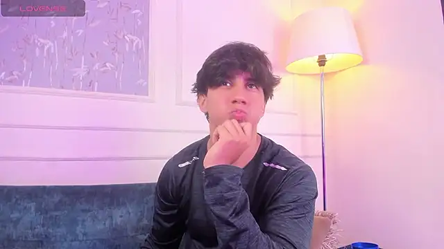 Allex Cano online show from April 12, 2026, 8:36 pm