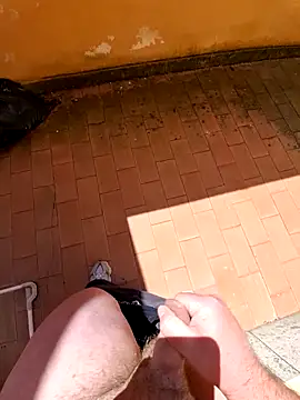 mauroxx08 online show from April 21, 2026, 10:10 am