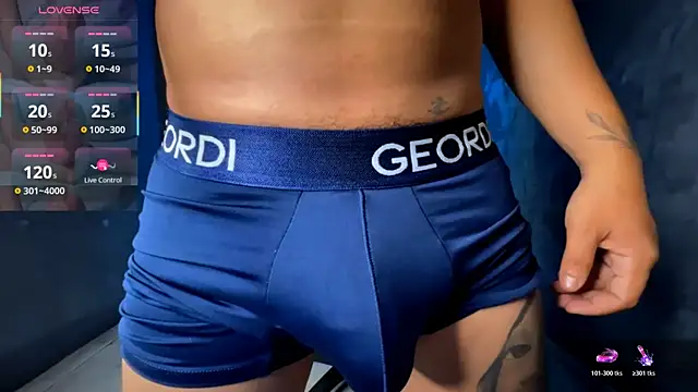 Snapshot of jeffvalemtino chatting on October 22, 2025, 11:48 pm jeffvalemtino online show from October 22, 2025, 11:48 pm