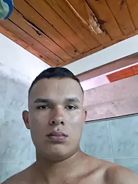 mikytoo online show from April 25, 2026, 9:45 pm