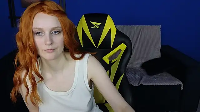 Snapshot of KristinMoore chatting on March 2, 2025, 12:11 pm KristinMoore online show from March 2, 2025, 12:11 pm