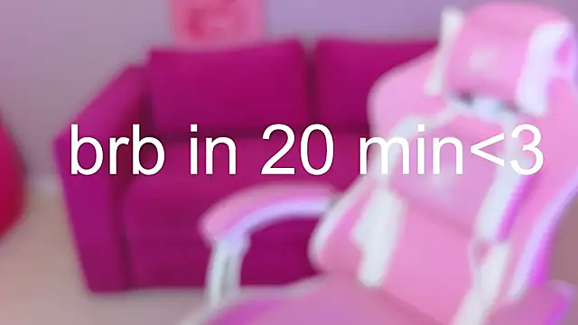 Snapshot of KristinMoore chatting on March 21, 2025, 4:06 am KristinMoore online show from March 21, 2025, 4:06 am