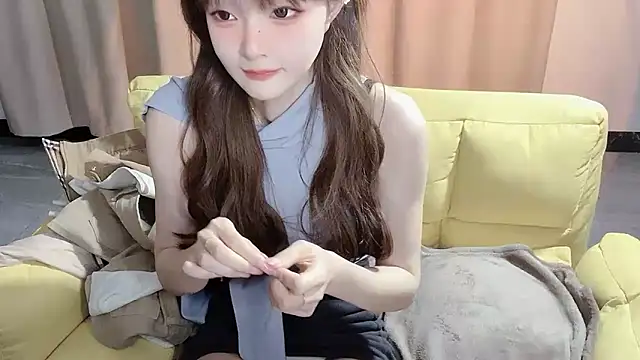 Snapshot of Annnnqi-77 chatting on March 5, 2025, 10:22 am Annnnqi-77 online show from March 5, 2025, 10:22 am