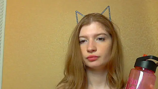 faiirylight online show from March 5, 2025, 11:28 am