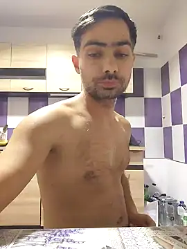 Snapshot of andreiiiii2025 chatting on December 15, 2025, 7:56 am andreiiiii2025 online show from December 15, 2025, 7:56 am