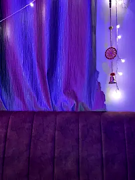 Dishasarmaa05 online show from September 16, 2025, 6:31 pm