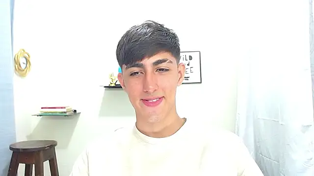 babymaik online show from February 21, 2025, 8:16 pm