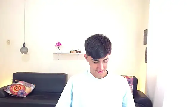 babymaik online show from February 23, 2025, 1:21 pm