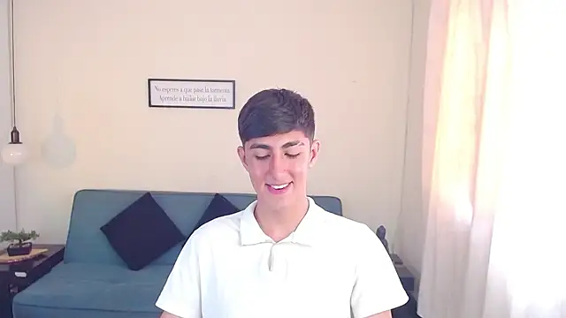 babymaik online show from February 25, 2025, 4:42 pm