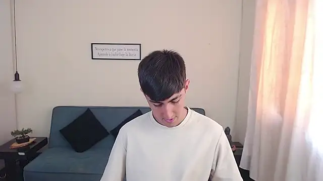 babymaik online show from March 18, 2025, 7:31 pm