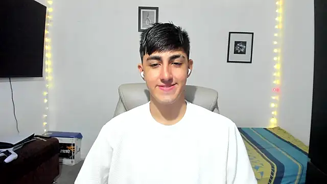 babymaik online show from September 10, 2025, 9:04 pm