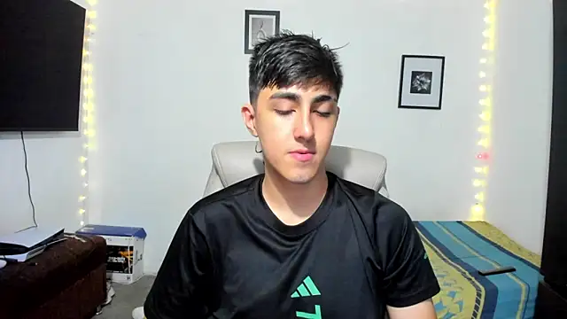 babymaik online show from September 12, 2025, 8:31 pm