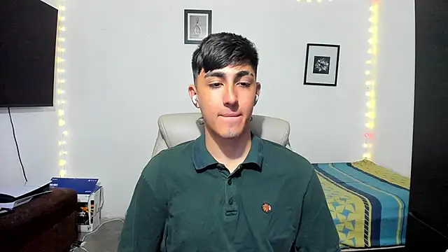 babymaik online show from October 2, 2025, 8:38 pm