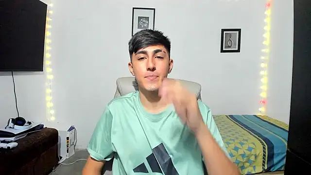 babymaik online show from October 9, 2025, 8:51 pm