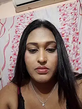 hotlovr online show from February 21, 2025, 9:22 pm