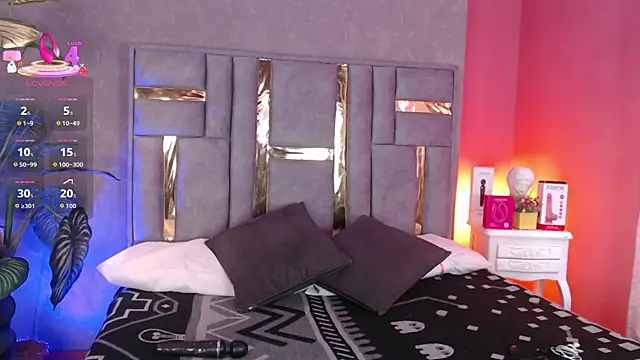 Snapshot of Tyla_Ks chatting on February 11, 2026, 7:41 pm Tyla Ks online show from February 11, 2026, 7:41 pm