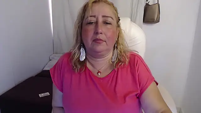 Mature 2025 online show from September 29, 2025, 5:18 pm