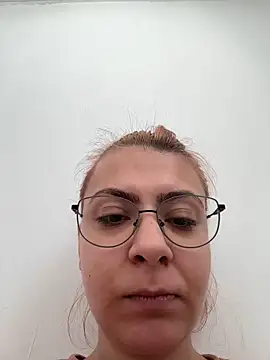 Snapshot of KittieHallo chatting on February 23, 2025, 11:33 am KittieHallo online show from February 23, 2025, 11:33 am