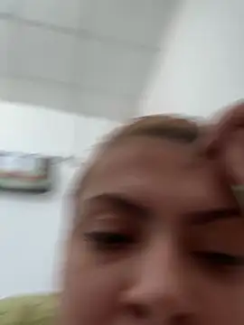 Snapshot of KittieHallo chatting on February 24, 2025, 9:10 am KittieHallo online show from February 24, 2025, 9:10 am