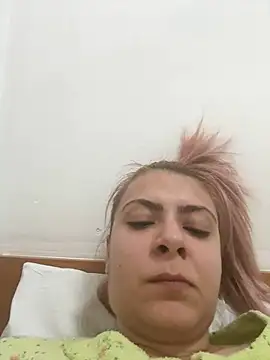 Snapshot of KittieHallo chatting on February 25, 2025, 6:53 pm KittieHallo online show from February 25, 2025, 6:53 pm