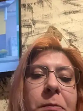 Snapshot of KittieHallo chatting on February 26, 2025, 5:17 pm KittieHallo online show from February 26, 2025, 5:17 pm