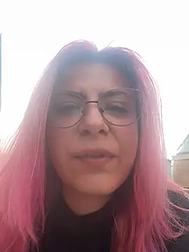 Snapshot of KittieHallo chatting on March 12, 2025, 2:12 pm KittieHallo online show from March 12, 2025, 2:12 pm