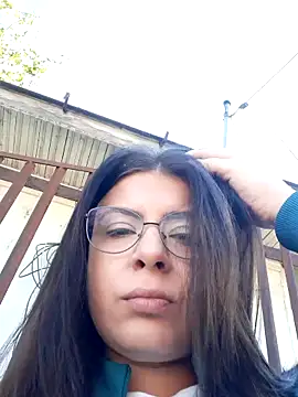 Snapshot of KittieHallo chatting on November 1, 2025, 12:07 pm KittieHallo online show from November 1, 2025, 12:07 pm