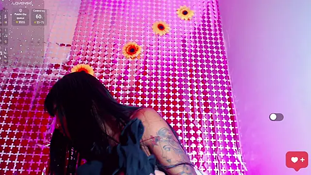 Snapshot of jymena_xxx chatting on March 9, 2025, 5:22 am jymena xxx online show from March 9, 2025, 5:22 am