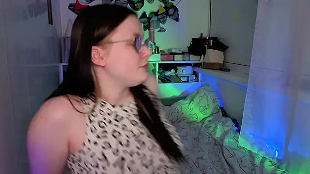 milliedoll online show from November 26, 2025, 10:27 am