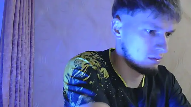 Snapshot of frama666 chatting on October 25, 2025, 6:57 pm frama666 online show from October 25, 2025, 6:57 pm