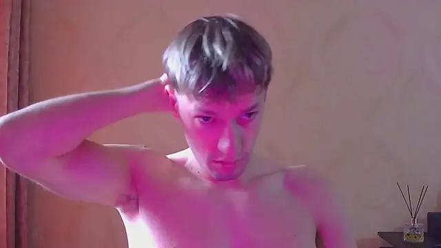 Snapshot of frama666 chatting on October 29, 2025, 8:49 am frama666 online show from October 29, 2025, 8:49 am