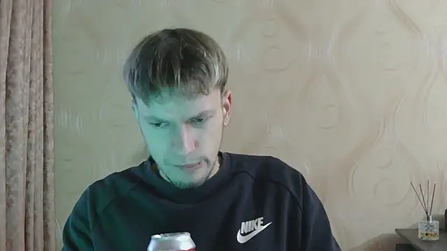 Snapshot of frama666 chatting on November 7, 2025, 2:39 pm frama666 online show from November 7, 2025, 2:39 pm