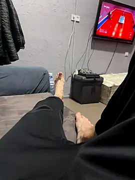 Snapshot of frama666 chatting on December 4, 2025, 5:32 pm frama666 online show from December 4, 2025, 5:32 pm