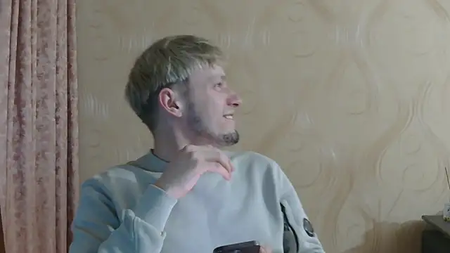 Snapshot of frama666 chatting on February 23, 2026, 9:01 pm frama666 online show from February 23, 2026, 9:01 pm