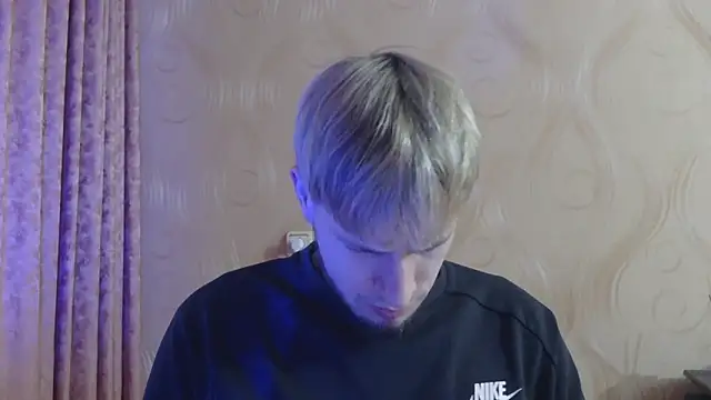 Snapshot of frama666 chatting on March 17, 2026, 4:32 pm frama666 online show from March 17, 2026, 4:32 pm