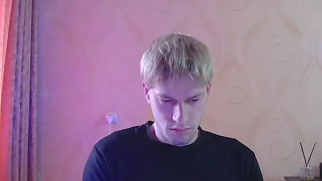 Snapshot of frama666 chatting on March 31, 2026, 9:10 am frama666 online show from March 31, 2026, 9:10 am