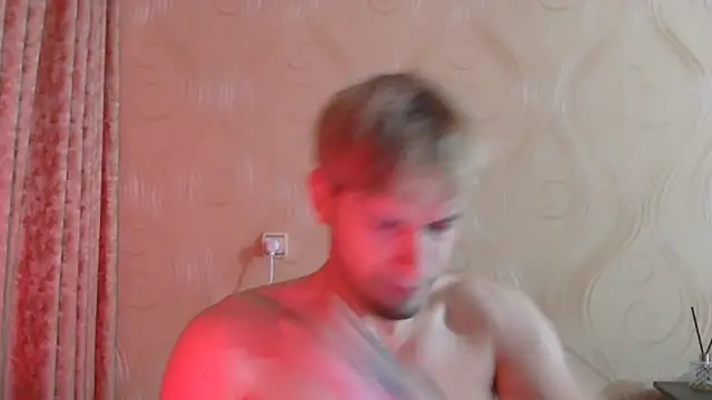 Snapshot of frama666 chatting on April 2, 2026, 7:44 pm frama666 online show from April 2, 2026, 7:44 pm