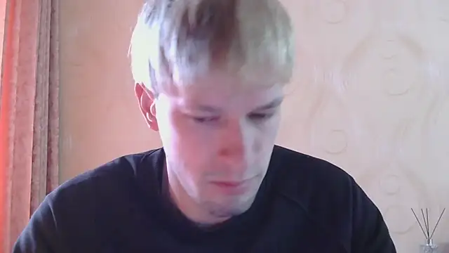 Snapshot of frama666 chatting on April 8, 2026, 11:10 am frama666 online show from April 8, 2026, 11:10 am