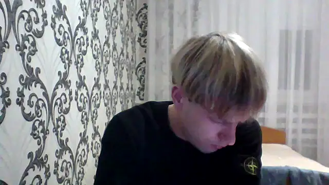 Snapshot of frama666 chatting on April 10, 2026, 6:56 pm frama666 online show from April 10, 2026, 6:56 pm