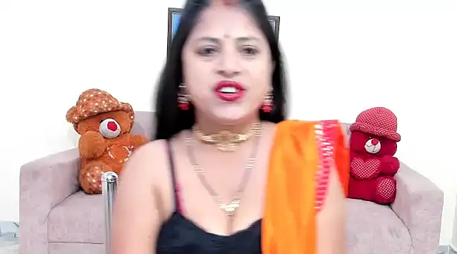 leahgotiii online show from March 20, 2025, 3:34 am