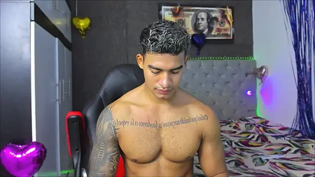 Snapshot of luigi_hot_ chatting on June 19, 2026, 4:11 pm luigi hot online show from June 19, 2026, 4:11 pm