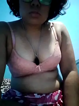 Snapshot of marimari_fersan chatting on April 28, 2026, 2:44 pm marimari fersan online show from April 28, 2026, 2:44 pm