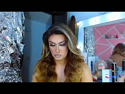 crsthinasweet online show from April 5, 2026, 6:05 pm