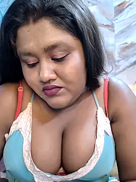 Snapshot of horny_diana chatting on April 18, 2026, 5:50 pm horny diana online show from April 18, 2026, 5:50 pm