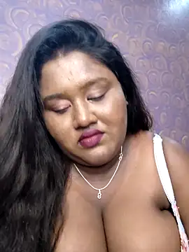 Snapshot of horny_diana chatting on May 21, 2026, 5:31 pm horny diana online show from May 21, 2026, 5:31 pm