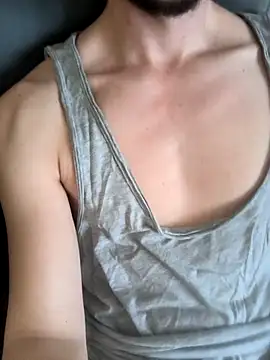 Snapshot of Aloxix chatting on February 27, 2025, 9:54 am Aloxix online show from February 27, 2025, 9:54 am