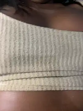 yasmimbrasileirinha online show from March 19, 2025, 1:18 pm